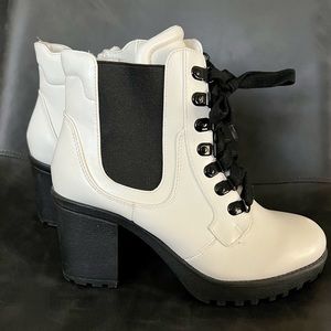 MIA Womens Heel Boots Sz 7.5